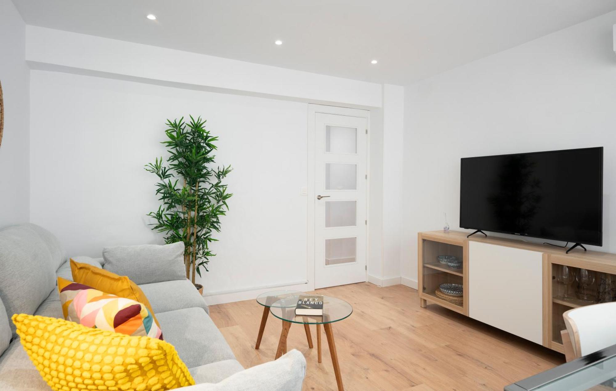 Ronda Suites Junto Estacion Tren Y Hospitales Granada Bagian luar foto