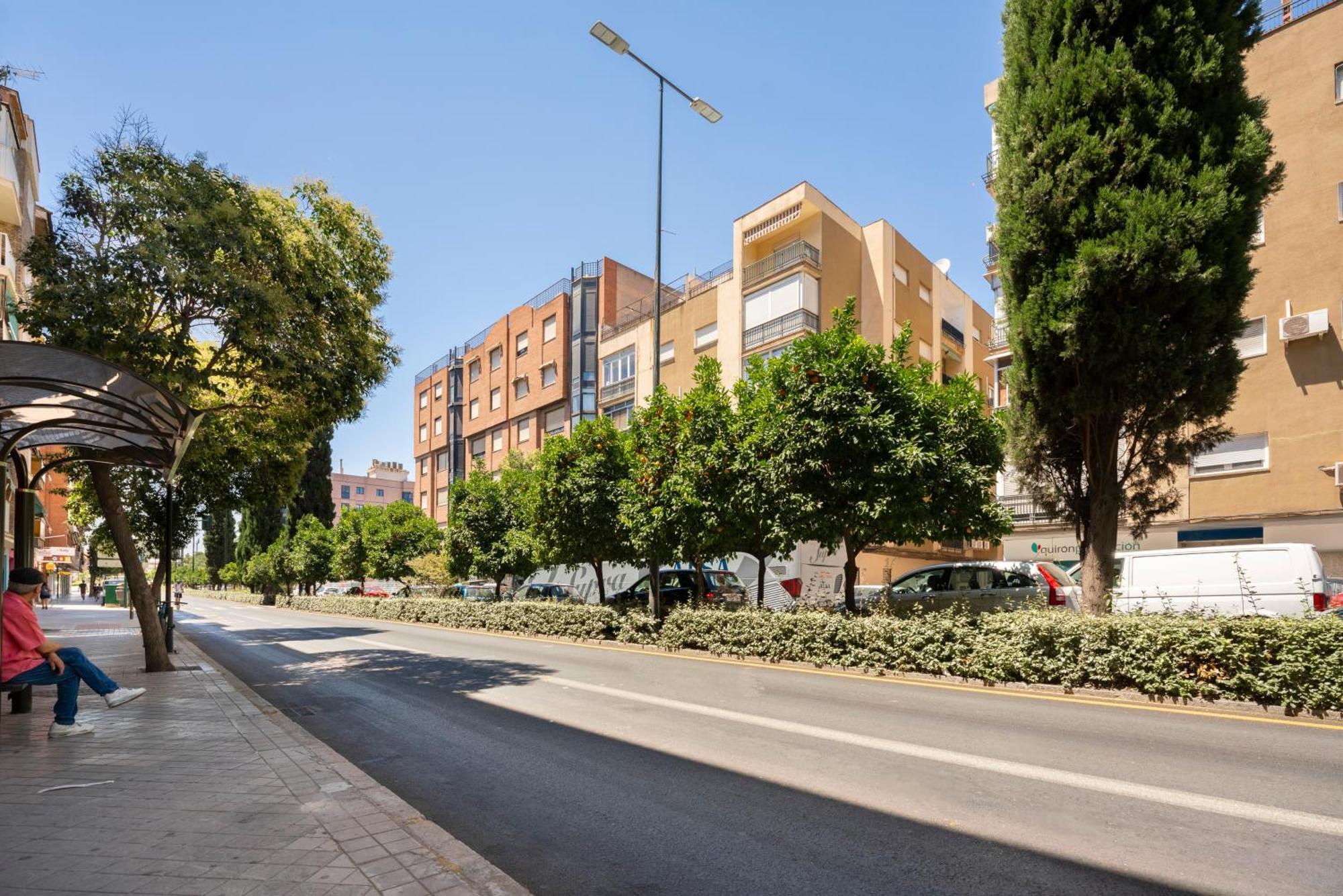 Ronda Suites Junto Estacion Tren Y Hospitales Granada Bagian luar foto